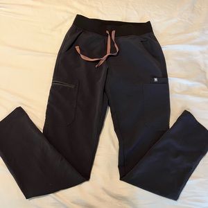 Figs charcoal XS tall Yola 2.0 scrub bottoms, perfect condition